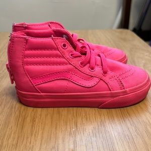 Girls pink off the wall vans size 8
